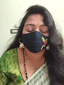 neelu-hoty online show from November 5, 2:00 pm