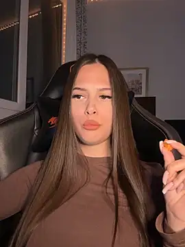 EricaWalls online show from April 20, 8:56 pm