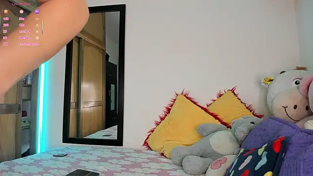 Lee Ash online show from December 16, 6:08 am