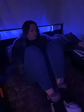 SummerV91 online show from March 5, 4:30 am