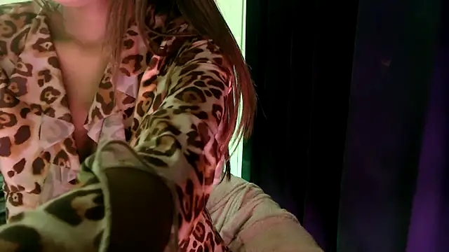 chhui mui online show from February 11, 6:53 pm