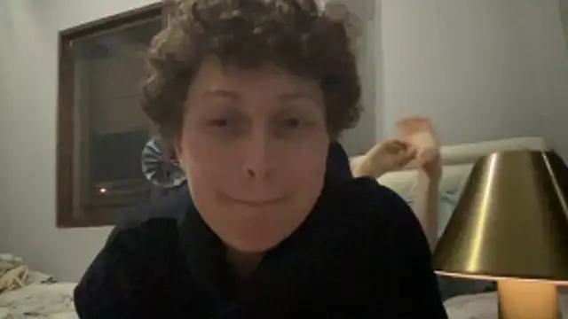 Belindafly online show from April 17, 8:33 pm