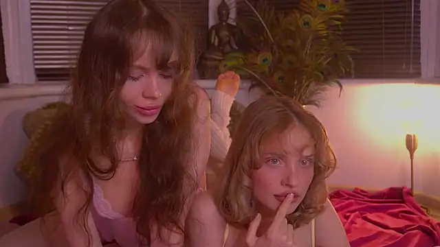 divinelights online show from November 18, 8:21 pm