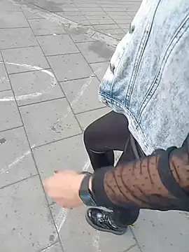 sophie banger online show from March 29, 8:41 pm