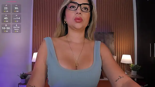 ChloePreston  online show from October 14, 3:03 pm