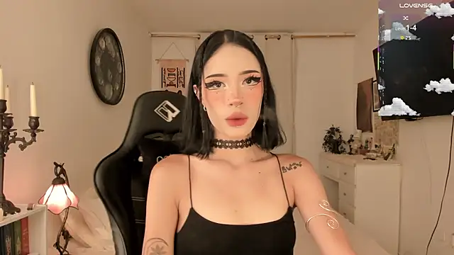 Nefftis online show from October 3, 11:54 pm