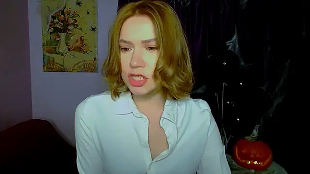 TaylorBre online show from November 2, 6:28 am