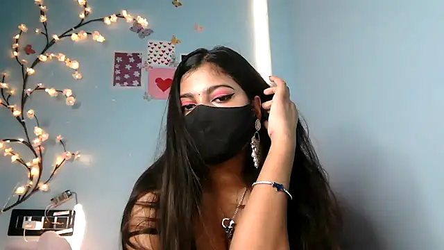 Reena Singh53 online show from September 22, 2:04 pm