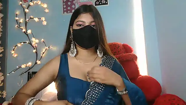 Reena Singh53 online show from December 20, 1:59 pm