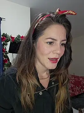 Hanny 24 online show from December 18, 11:26 am