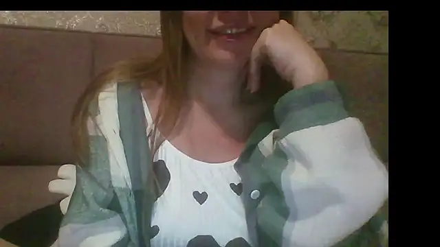 Sladkiegubki online show from September 28, 11:21 pm