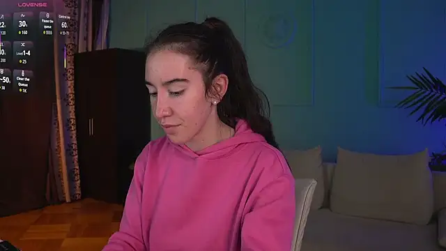 Belle Via online show from March 28, 4:06 pm