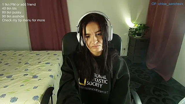 ChloeSanchezx online show from April 14, 2:33 am