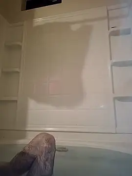 lit702 online show from November 30, 9:13 am