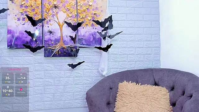 LenaRuiz  online show from October 29, 1:47 pm