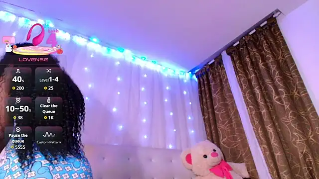 ivonjoness online show from June 3, 4:02 am