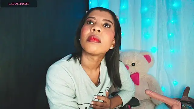 ivonjoness online show from October 10, 2:16 am