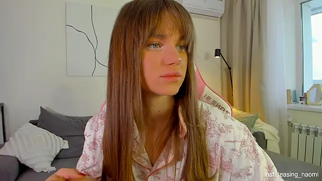 aesthetics  tease online show from December 22, 5:10 am