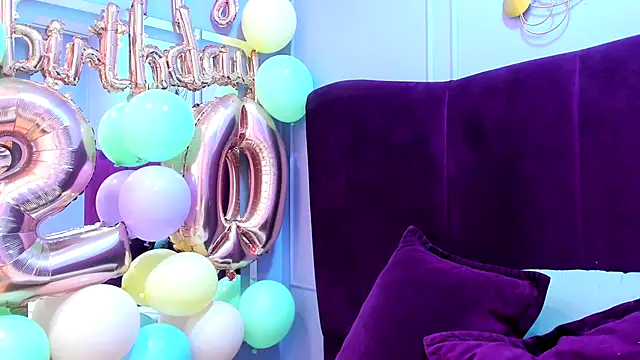 Sofi Fox  online show from September 20, 7:12 pm