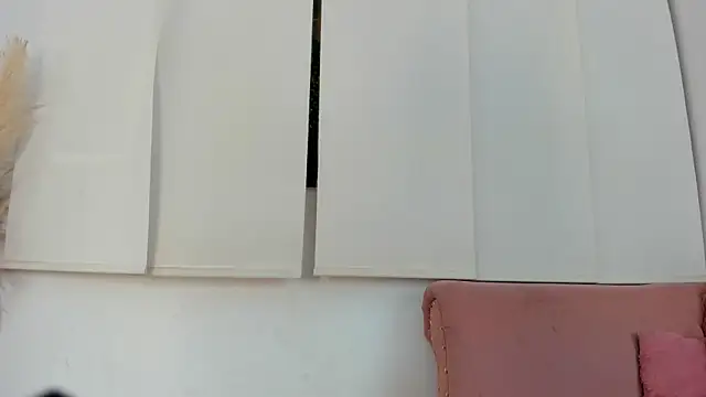 natalia aguirre1 online show from September 24, 1:32 pm