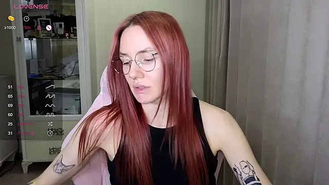 littlevildevil online show from October 22, 11:04 am