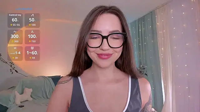 Oh My Dianee online show from July 9, 8:17 am