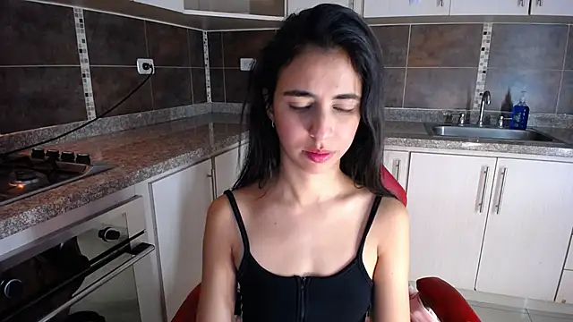 anna alvarez online show from January 18, 1:07 pm