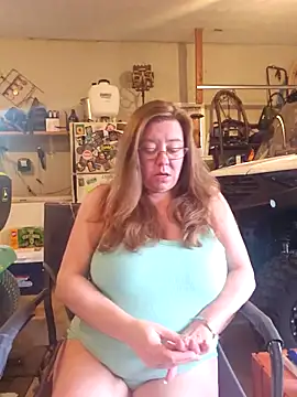 MsShelby40 online show from April 15, 10:43 pm