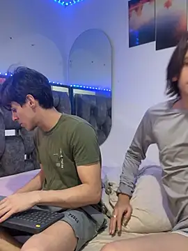 Alex and Fabian online show from February 15, 4:26 am