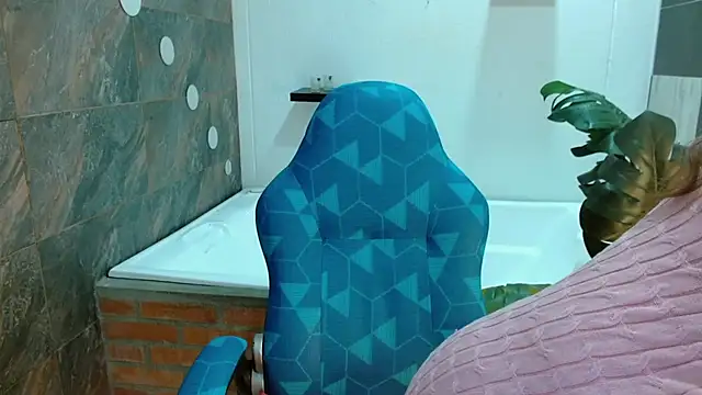 Heidy Wells online show from April 5, 12:37 pm