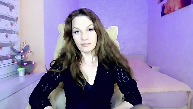 impossibleluna online show from April 16, 8:08 pm