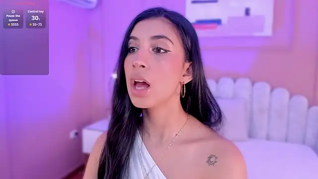 zia cooper online show from February 3, 6:34 pm