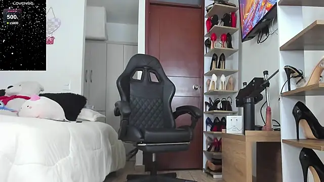 SophieBaker   online show from February 26, 2:10 am