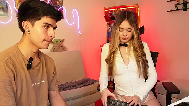 tommy and sophie online show from June 12, 5:04 am