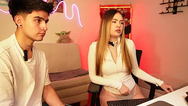 tommy and sophie online show from July 30, 5:52 am