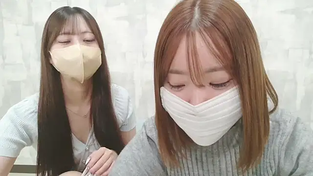 LOVE MOMO LOVE online show from August 5, 10:32 am