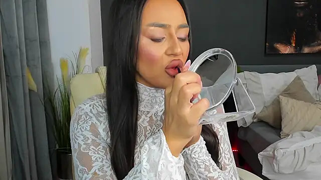 Sonia  Rey online show from September 17, 9:02 pm