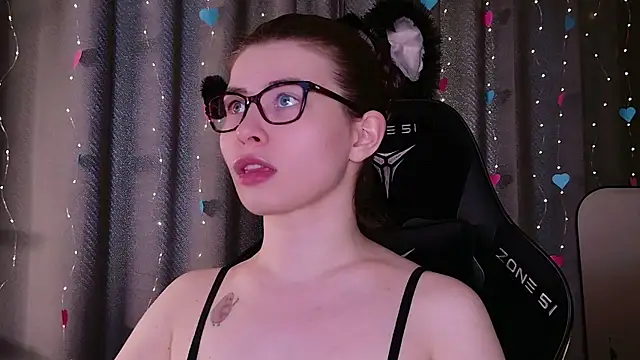 callmetori online show from April 21, 11:06 am