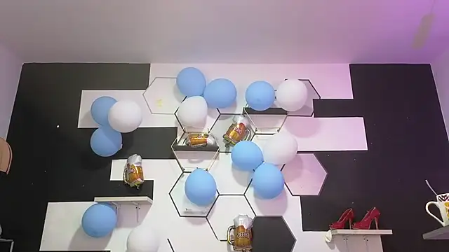 alondrabigtits online show from October 6, 11:05 am