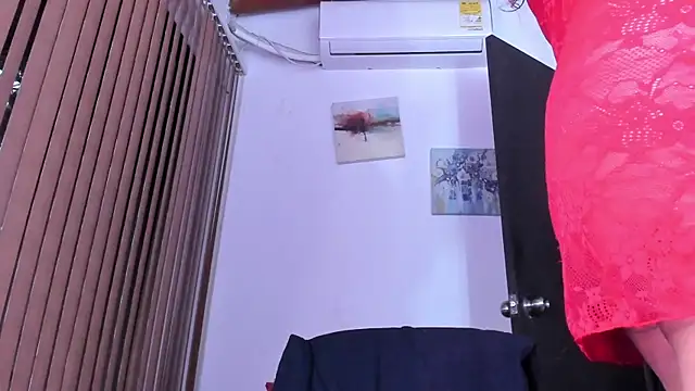 alondrabigtits online show from March 22, 11:05 am