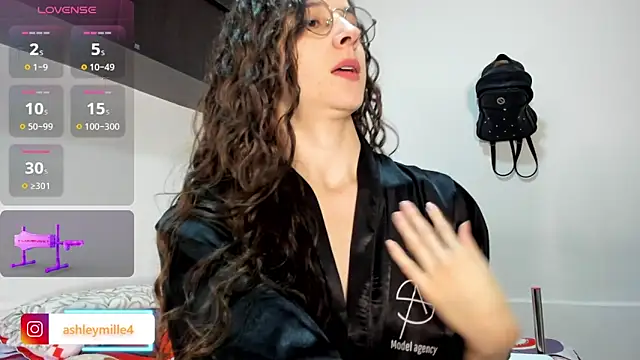  ashleymiller online show from September 12, 9:00 pm