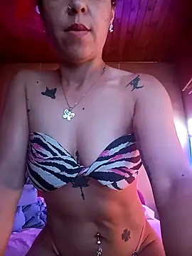 mariposapontiak420 online show from October 22, 5:18 pm