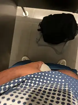 thiagowes online show from April 1, 5:43 pm