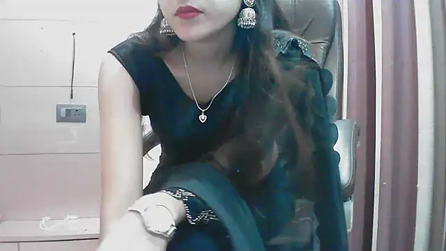 collage hoty online show from November 2, 8:01 pm