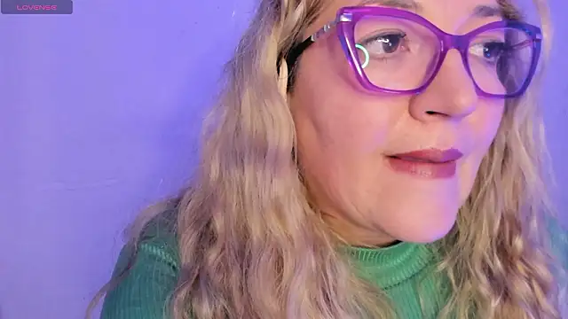 Naty Mature  online show from January 17, 1:24 am