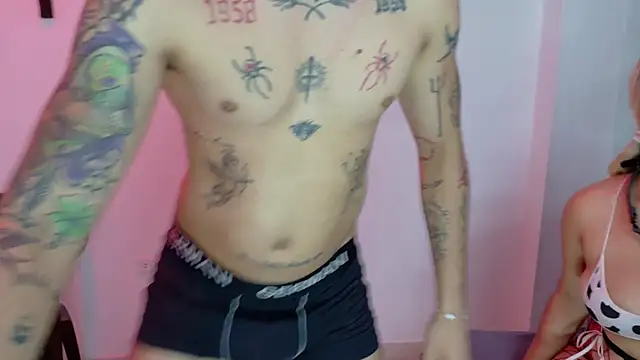 AliceandMax online show from October 15, 3:36 pm