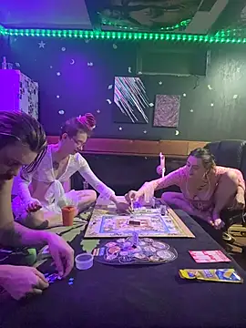 NovaLove2002 online show from March 30, 4:01 am