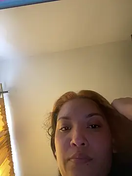 baby lizy online show from November 11, 9:23 pm