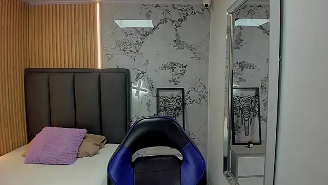 SHARONBLAKE2 online show from October 3, 12:43 pm