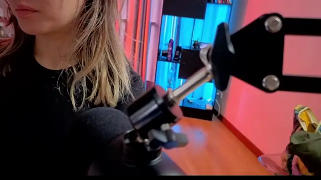 sexfire lalita online show from March 25, 10:01 pm